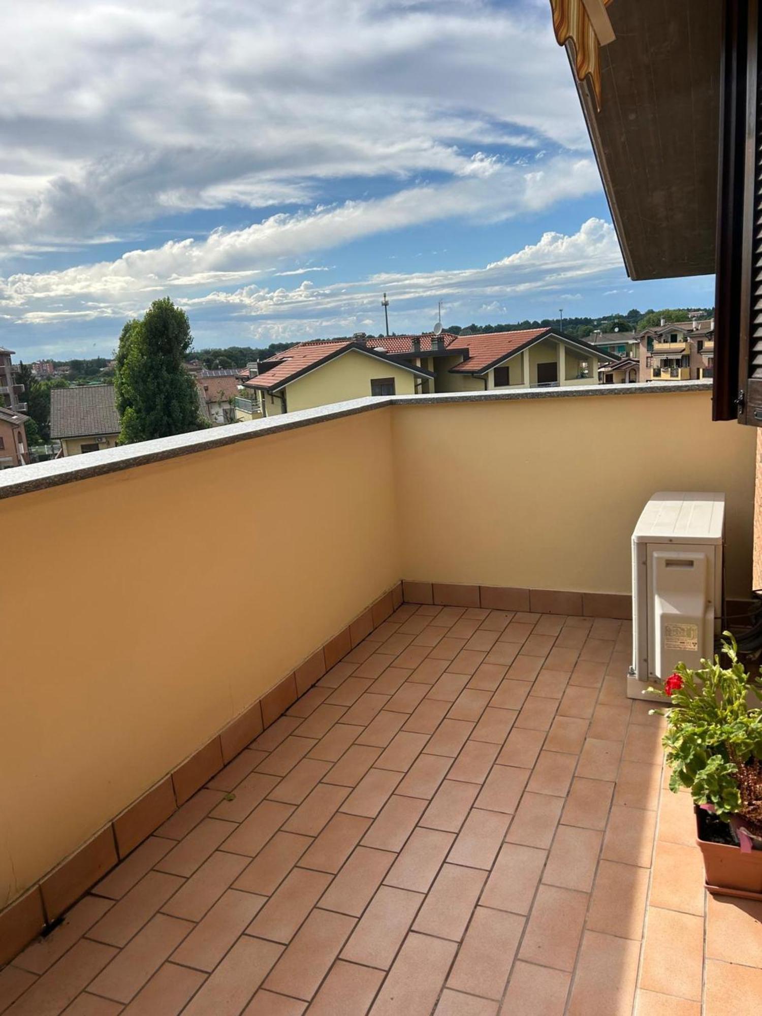 Appartamento Antony'S House Limbiate Bagian luar foto